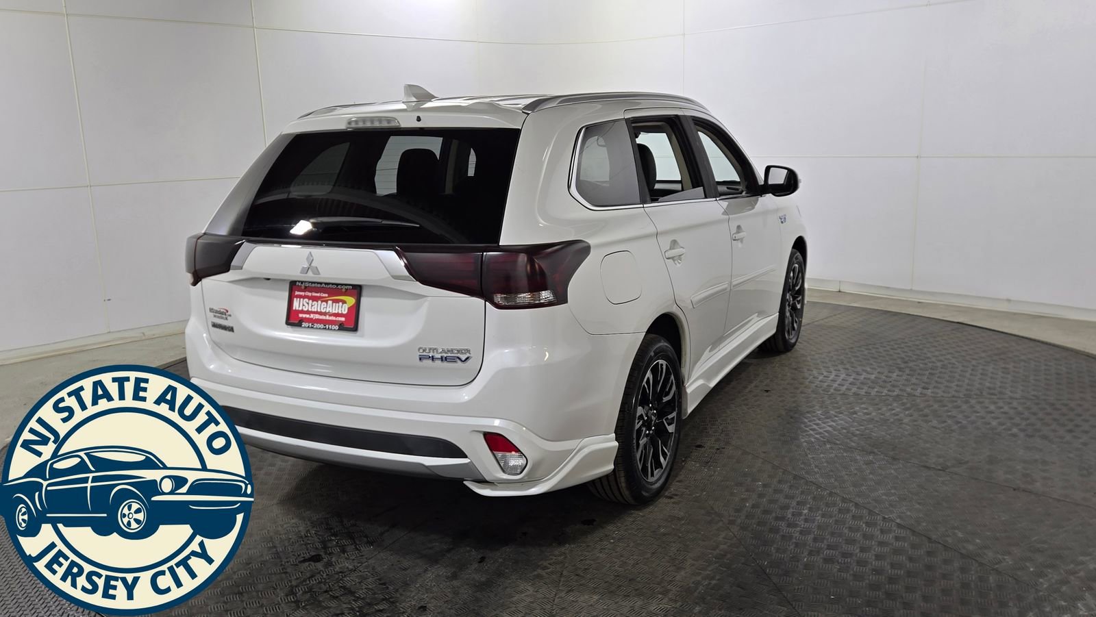 Used 2018 Mitsubishi Outlander SEL image 7