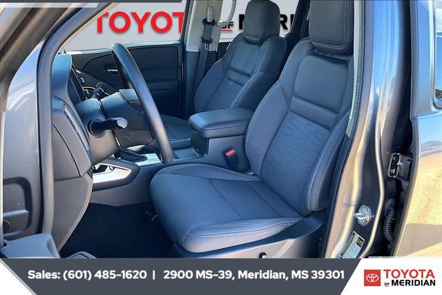 Used 2024 Nissan Frontier SV w/ Technology Package image 17