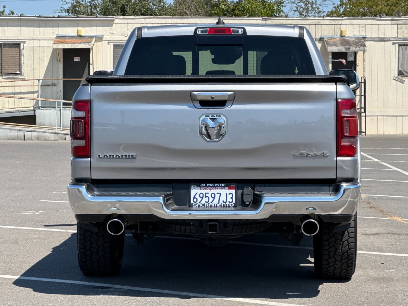 Used 2022 RAM 1500 Laramie w/ Off Road Group AWD/4WD image 8
