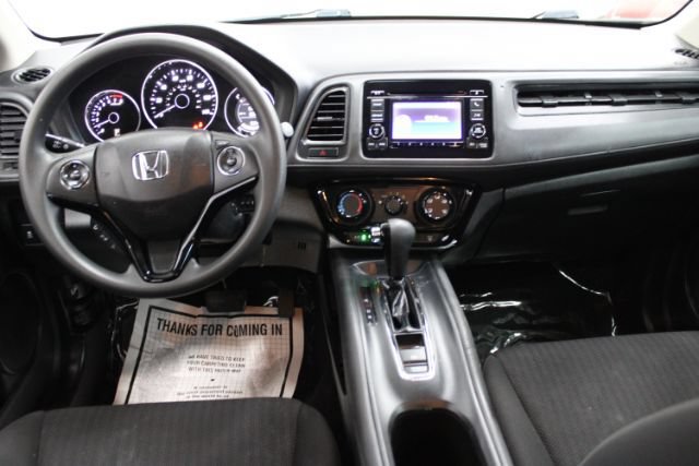 Used 2017 Honda HR-V LX image 2