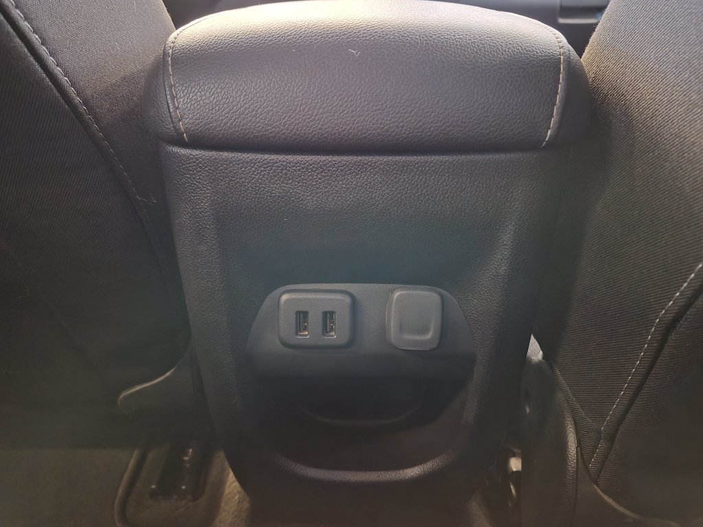 Used 2018 Chevrolet Colorado LT AWD/4WD image 27