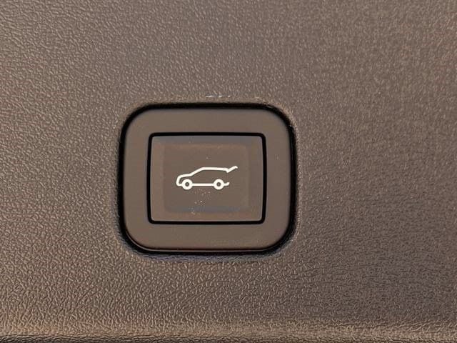 New 2026 Cadillac Optiq V w/ Carbon Fiber Package AWD/4WD image 25