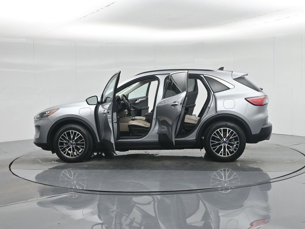 Certified 2022 Ford Escape SEL image 38