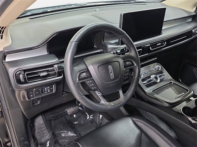 Certified 2022 Lincoln Nautilus AWD image 13