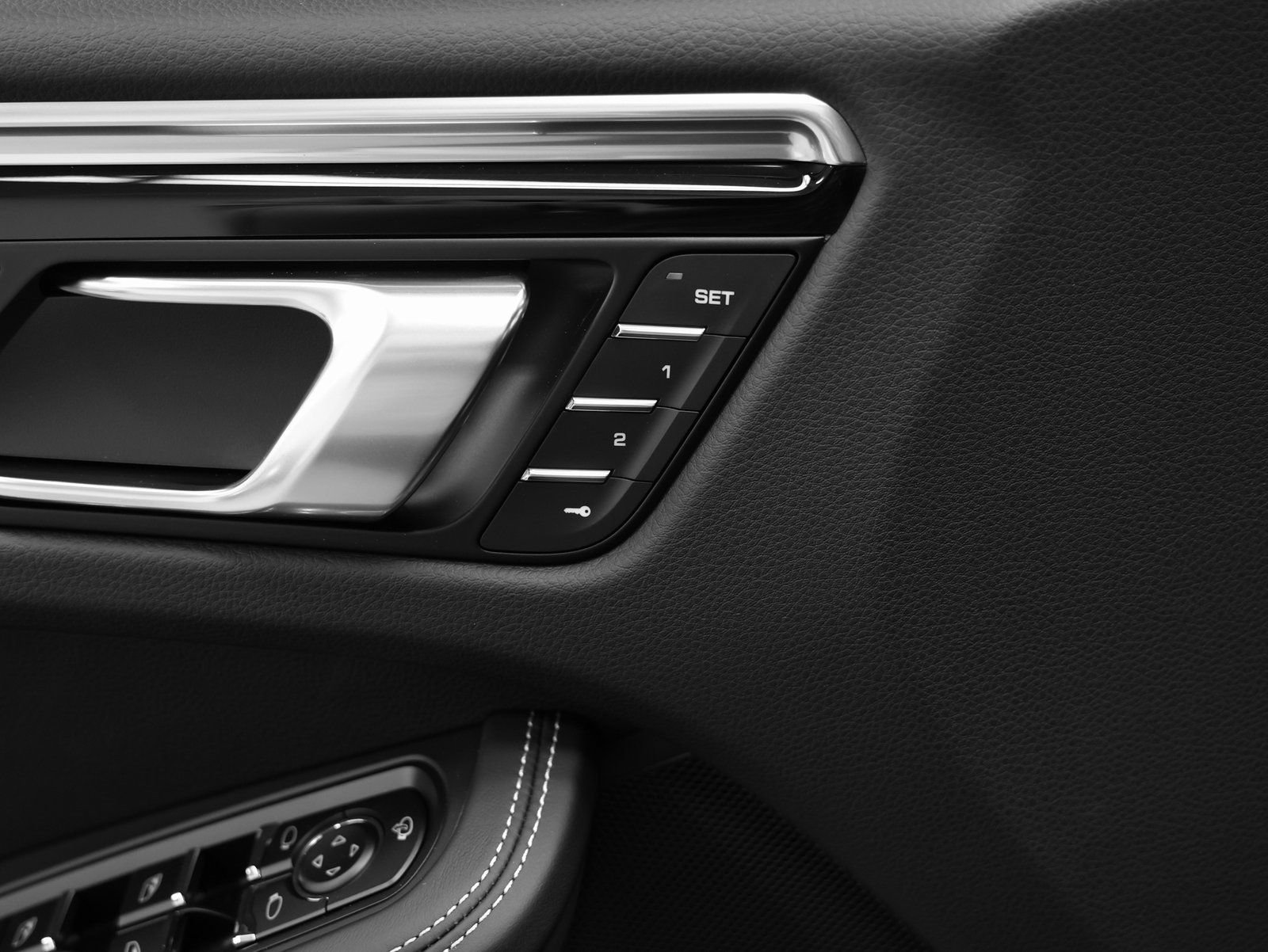 New 2026 Porsche Macan image 28