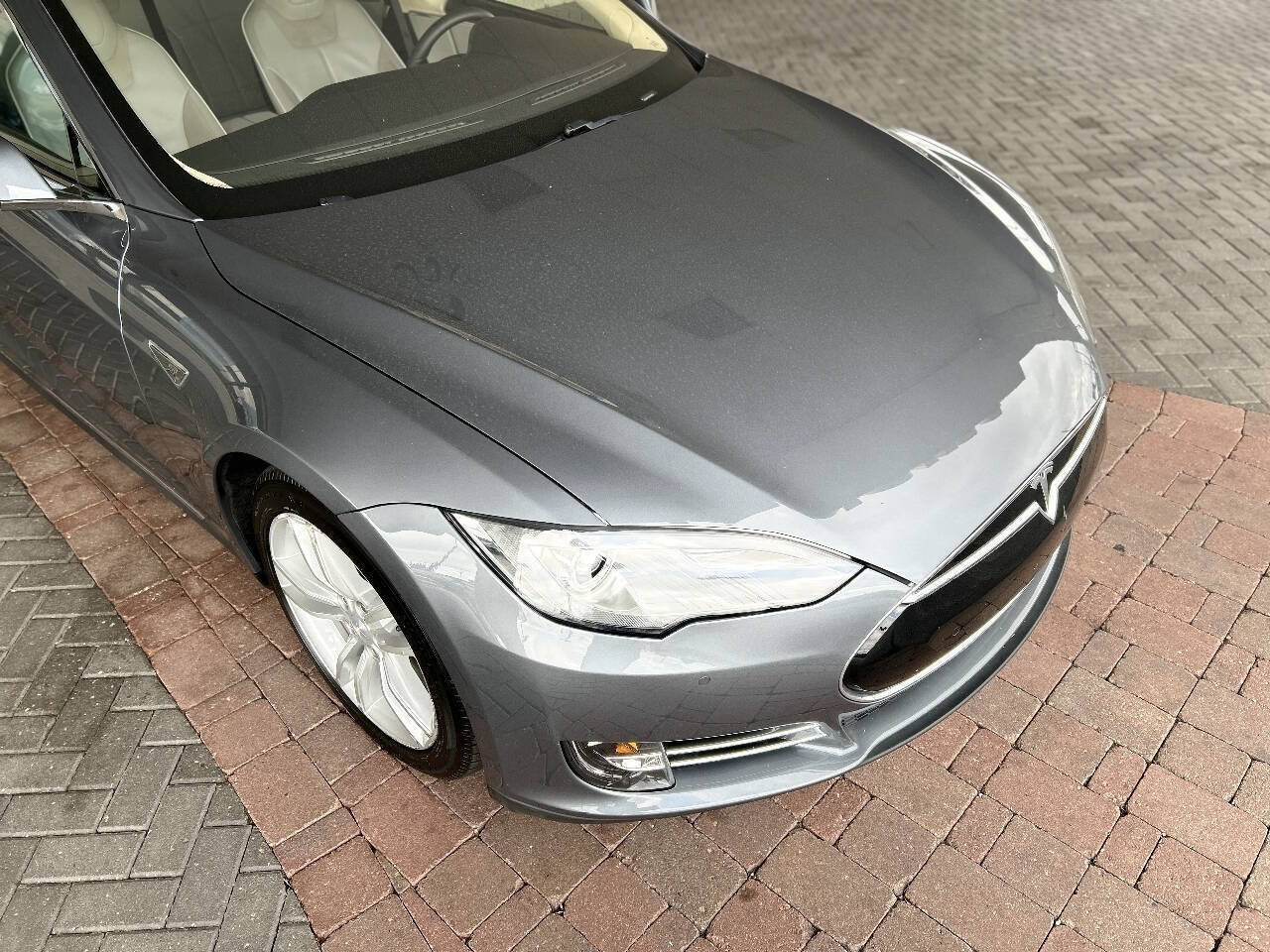 Used 2014 Tesla Model S 85 RWD image 31