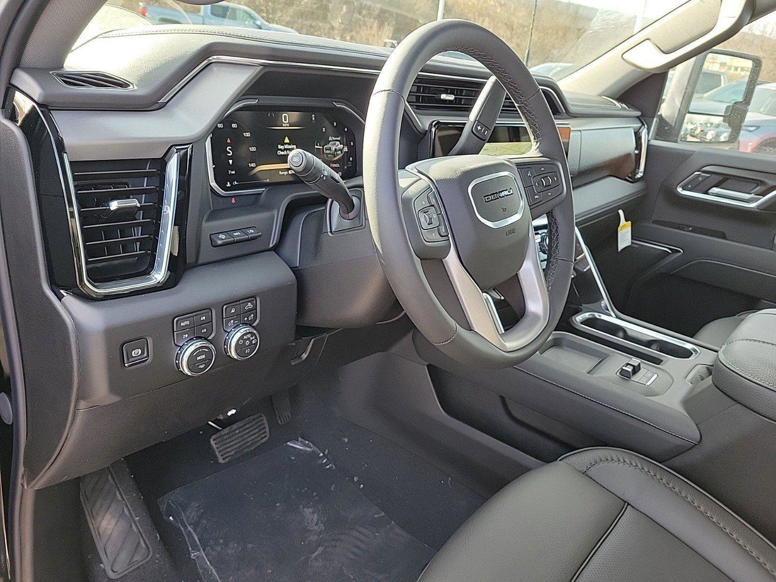 New 2026 GMC Sierra 3500 Denali w/ Denali Reserve Package image 17