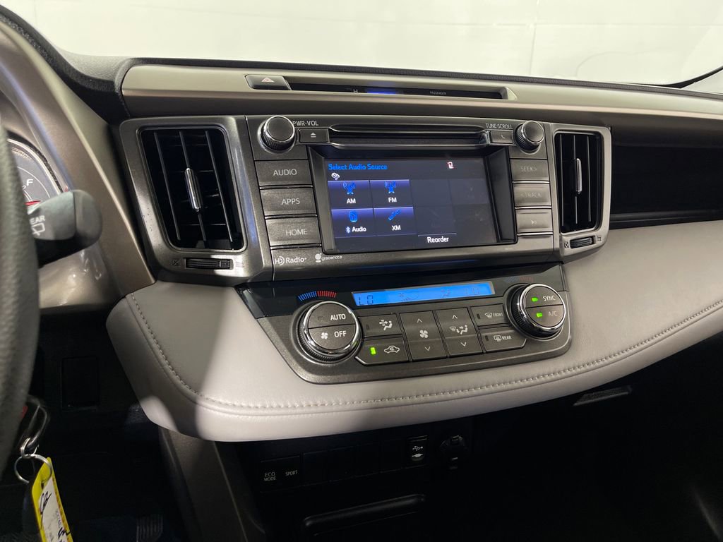 Used 2015 Toyota RAV4 XLE FWD image 20