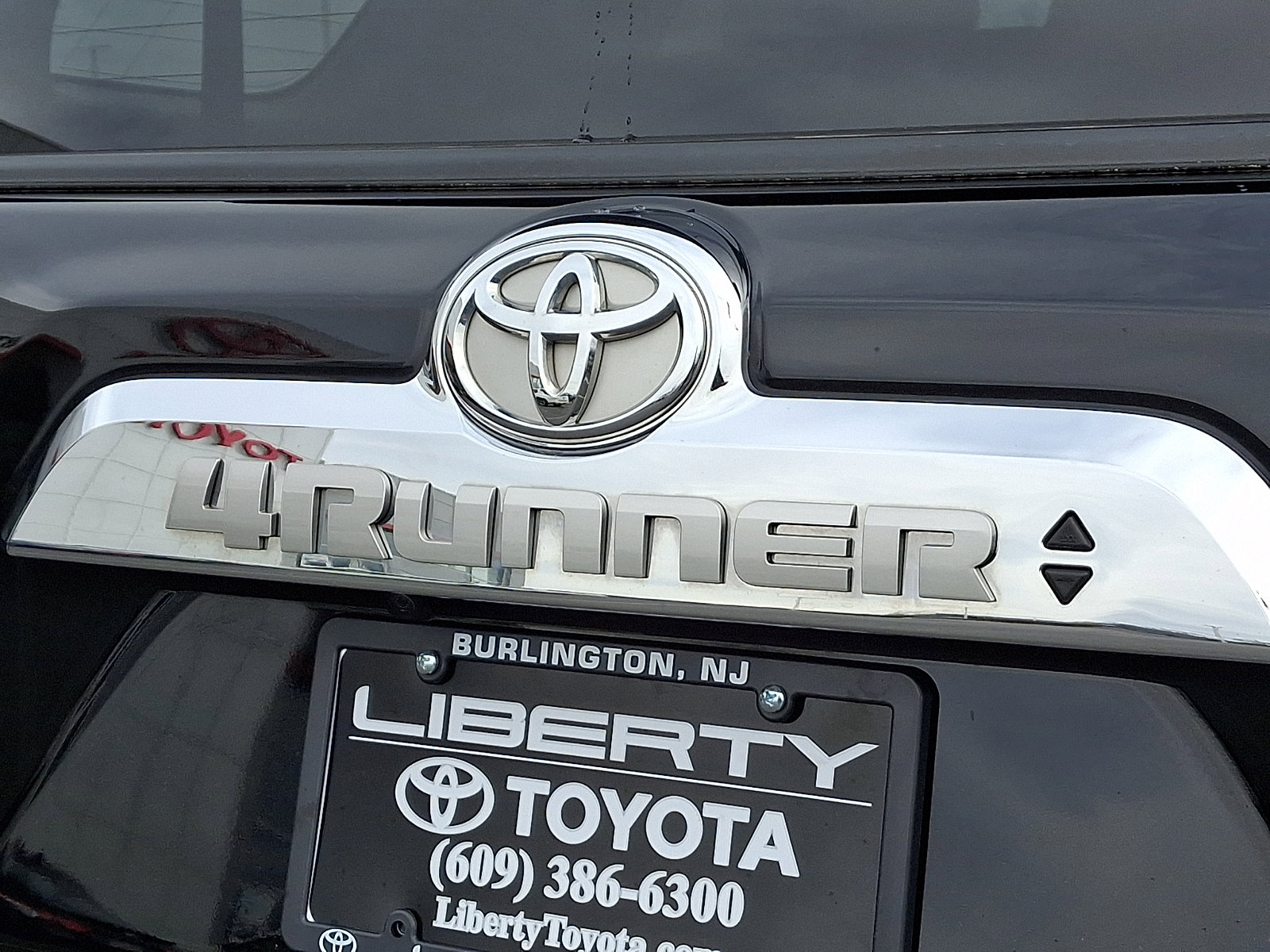 Used 2023 Toyota 4Runner Limited image 35