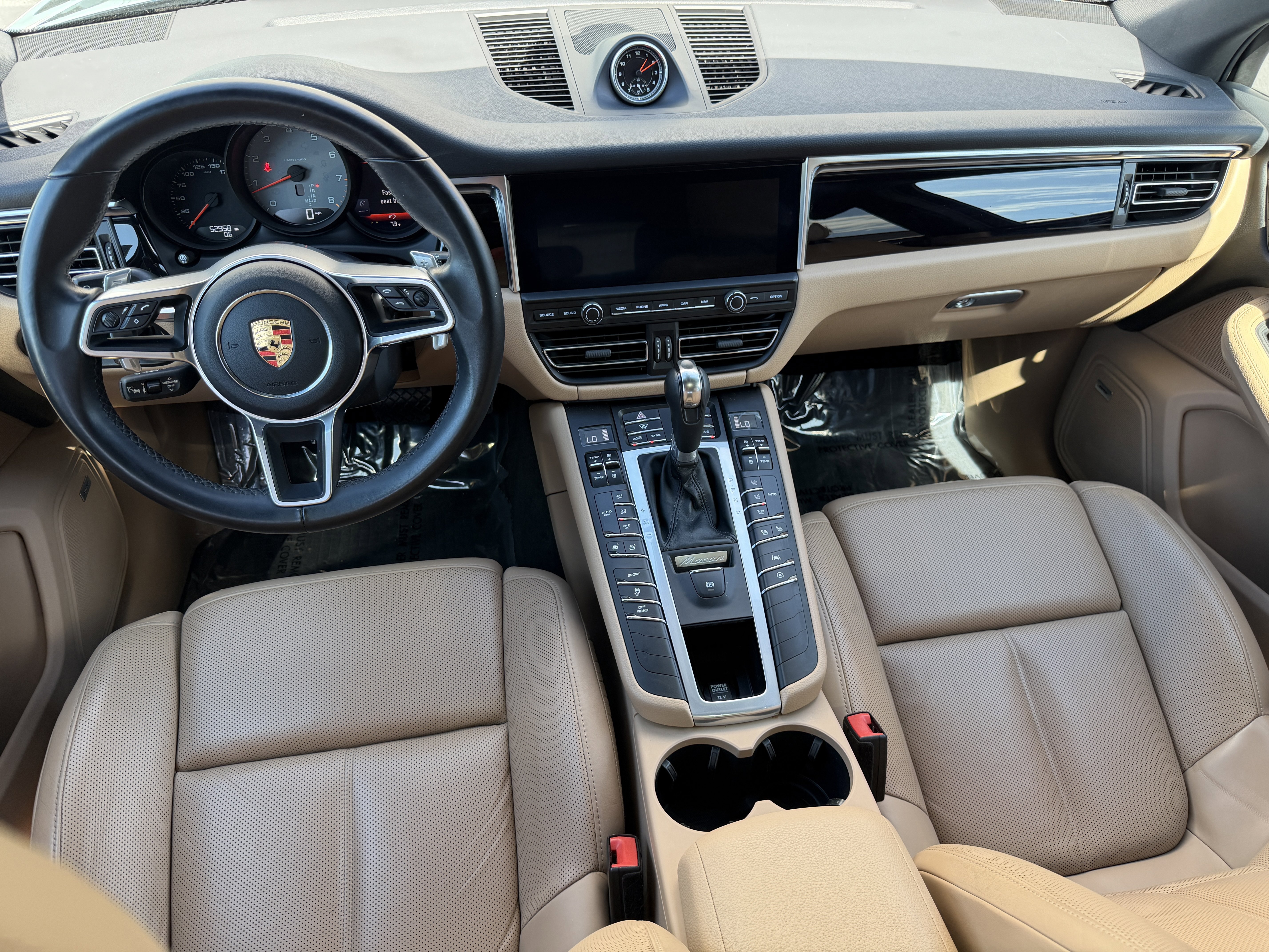 Certified 2021 Porsche Macan S image 16
