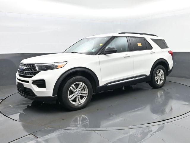 Used 2022 Ford Explorer XLT image 1