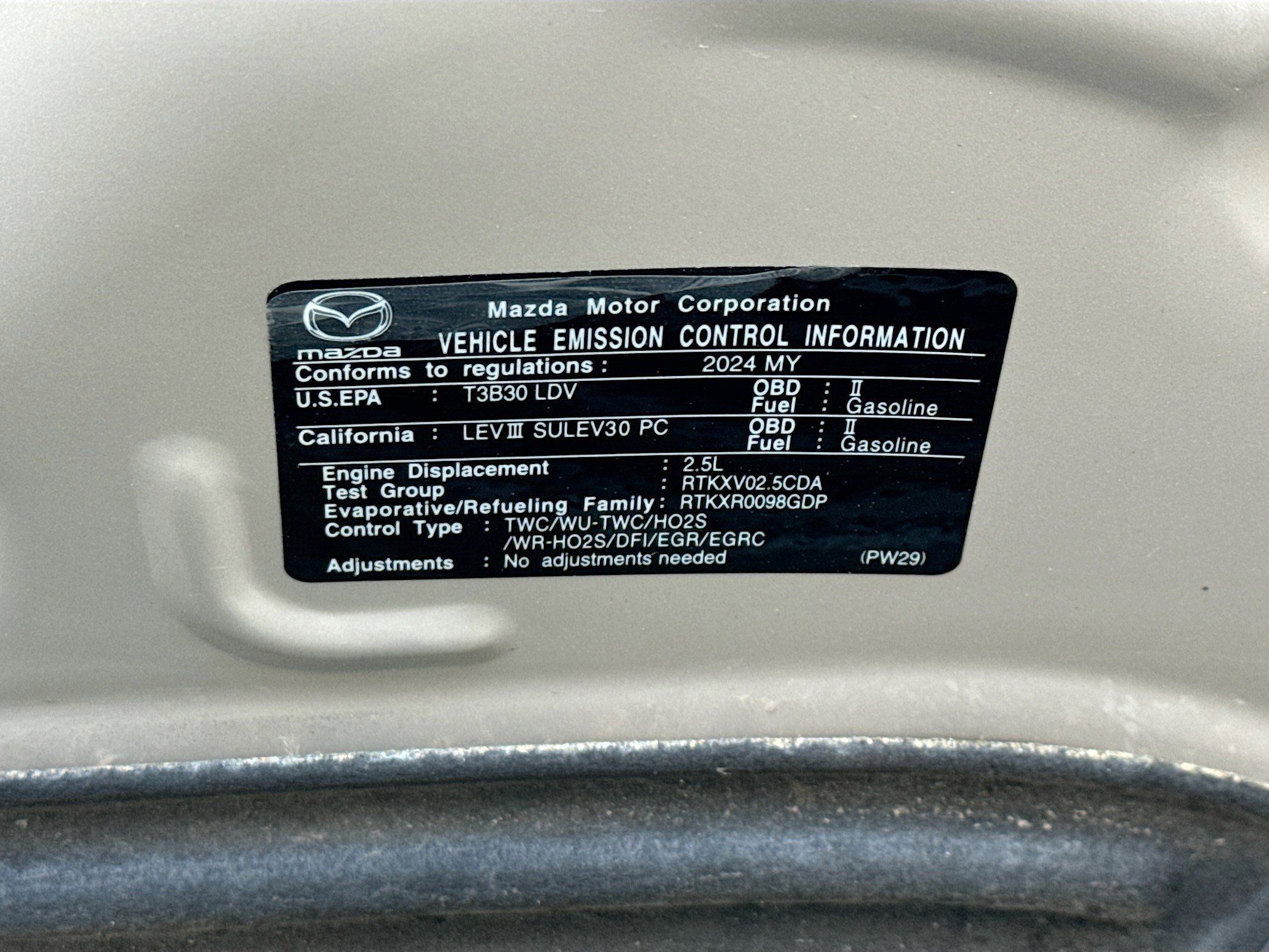 Used 2024 MAZDA MAZDA3 s FWD image 19