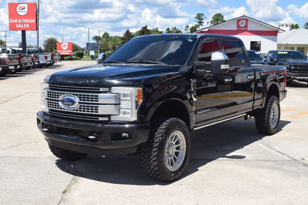 Used 2017 Ford F250 Platinum w/ Platinum Ultimate Package AWD/4WD image 6
