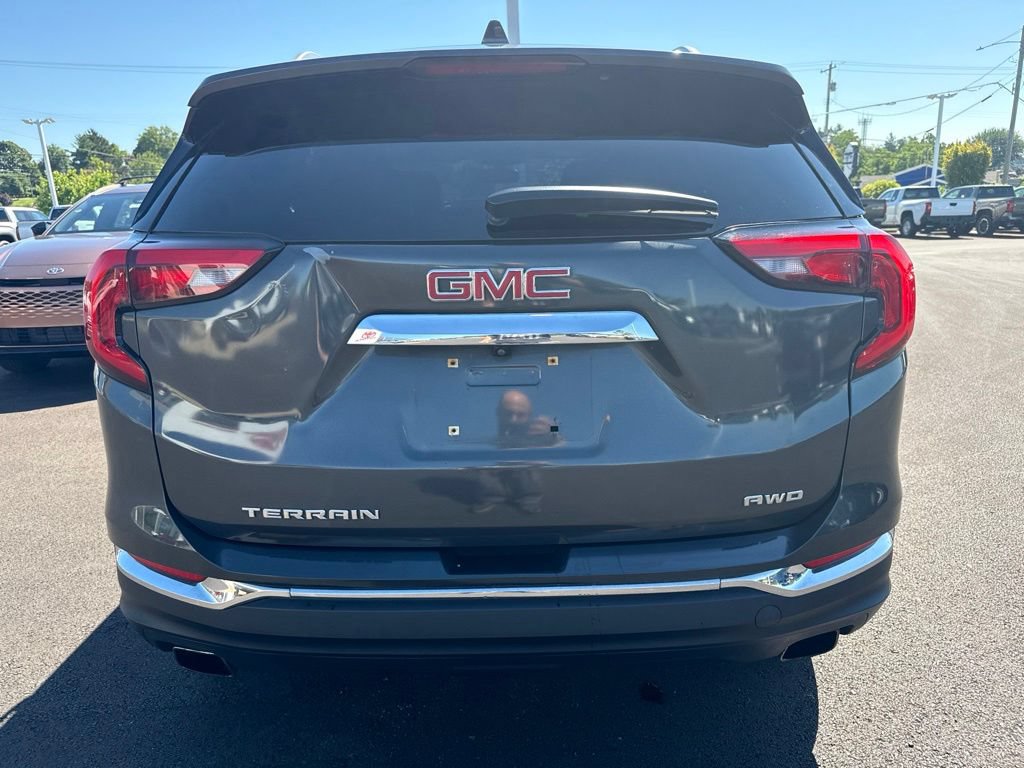 Used 2019 GMC Terrain SLT w/ Preferred Package AWD/4WD image 3