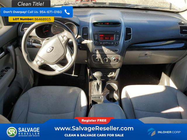 Used 2015 Kia Sorento LX image 11