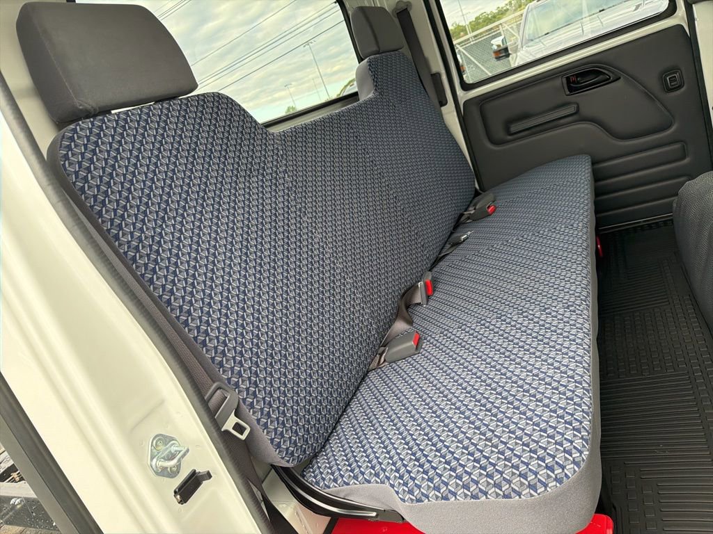 New 2025 Chevrolet Low Cab Forward image 23