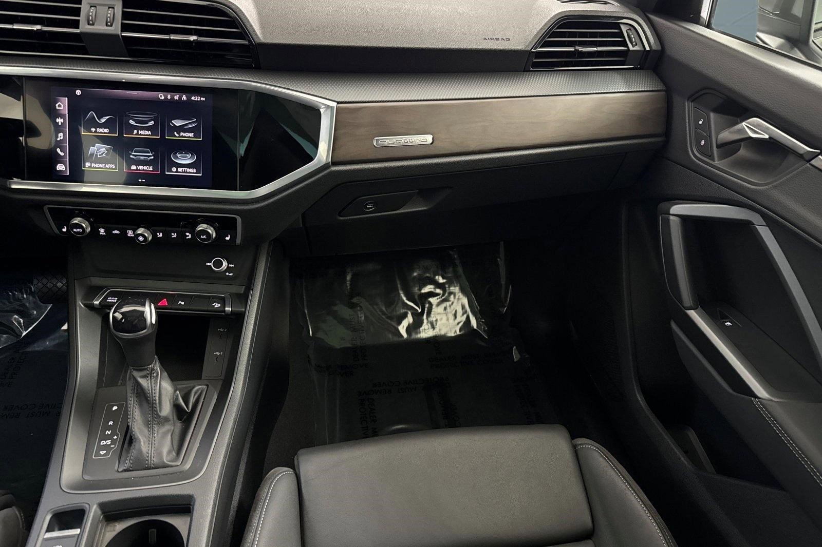 Used 2022 Audi Q3 2.0T Premium image 28