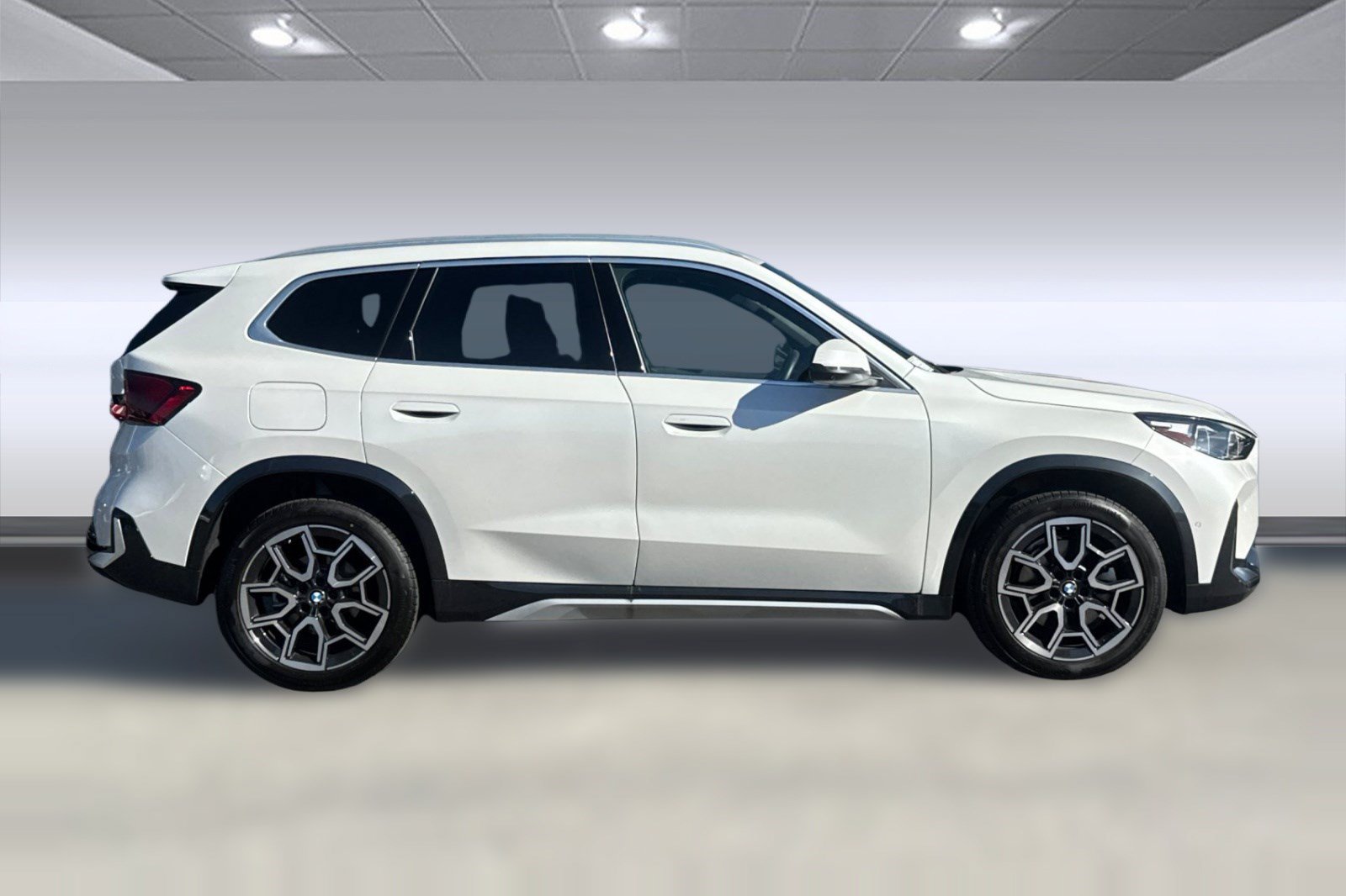 Used 2026 BMW X1 xDrive28i w/ Technology Package AWD/4WD image 8