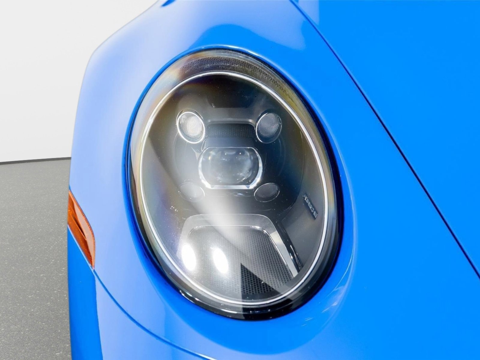 Used 2022 Porsche 911 Carrera RWD image 23