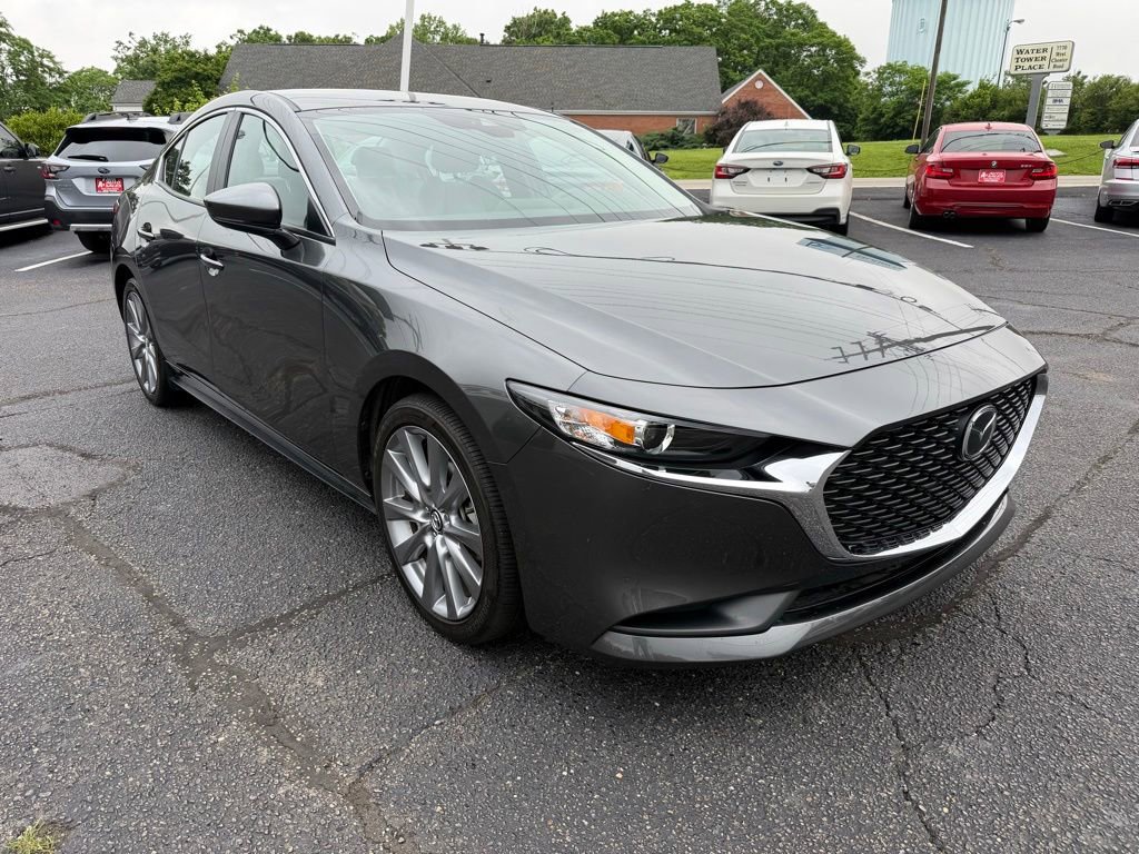 Used 2023 MAZDA MAZDA3 s FWD image 4