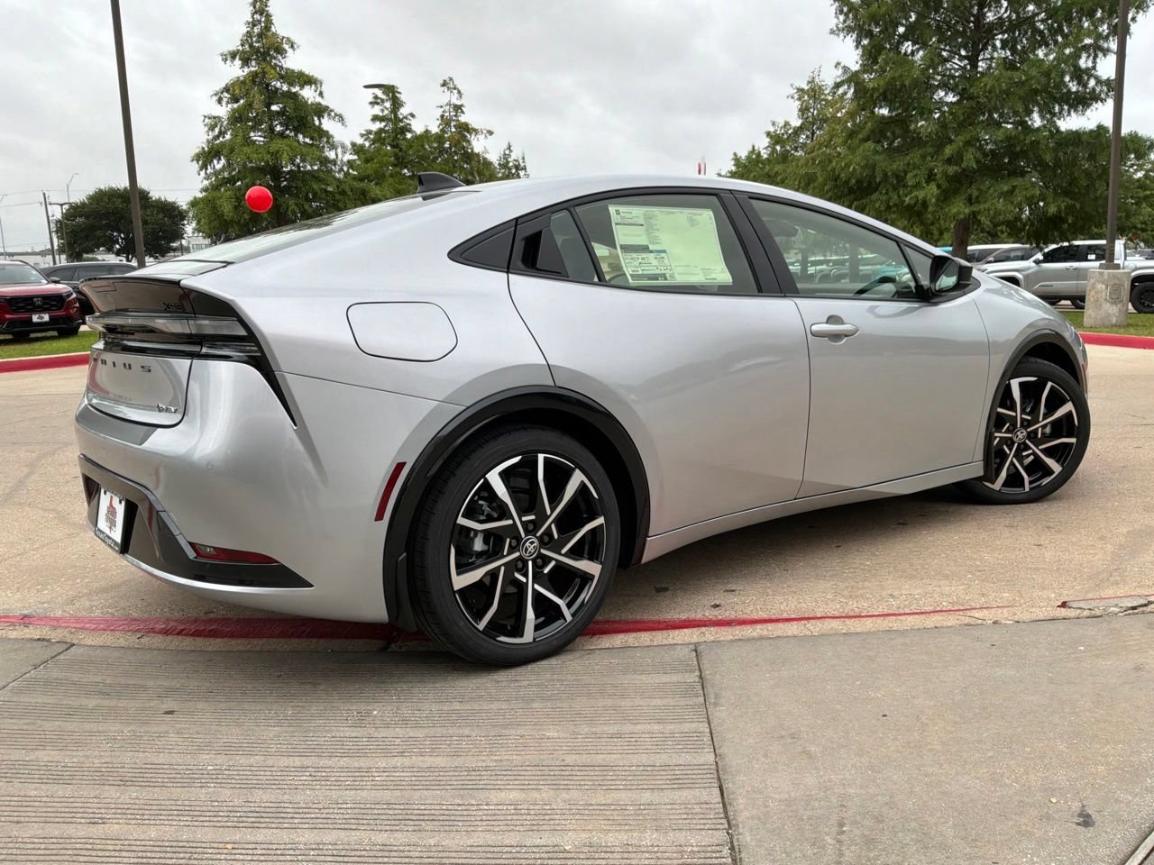 New 2026 Toyota Prius Plug-In Hybrid FWD image 5