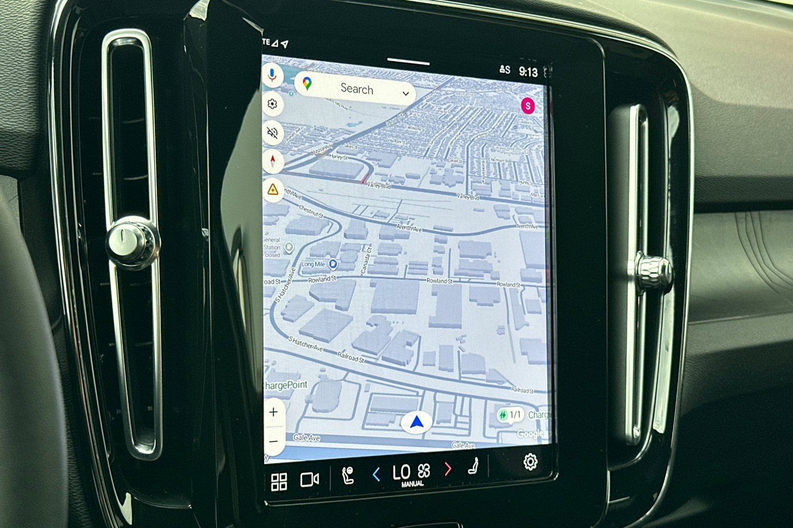 Used 2023 Volvo XC40 Recharge Ultimate w/ Protection Package Premier image 22