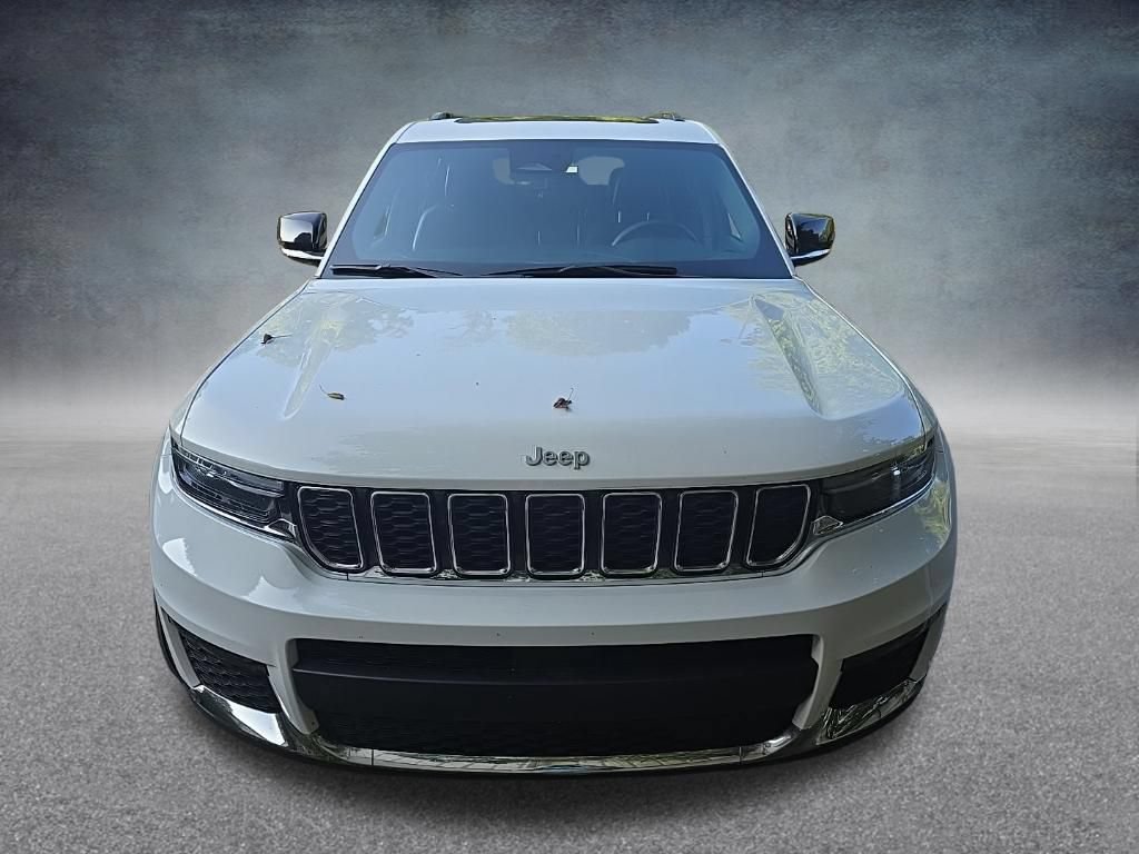 Used 2025 Jeep Grand Cherokee L Limited w/ MOPAR Finishing Package AWD/4WD image 3