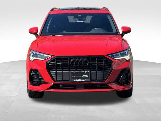 Certified 2025 Audi Q3 2.0T Premium w/ Convenience Package AWD/4WD image 2