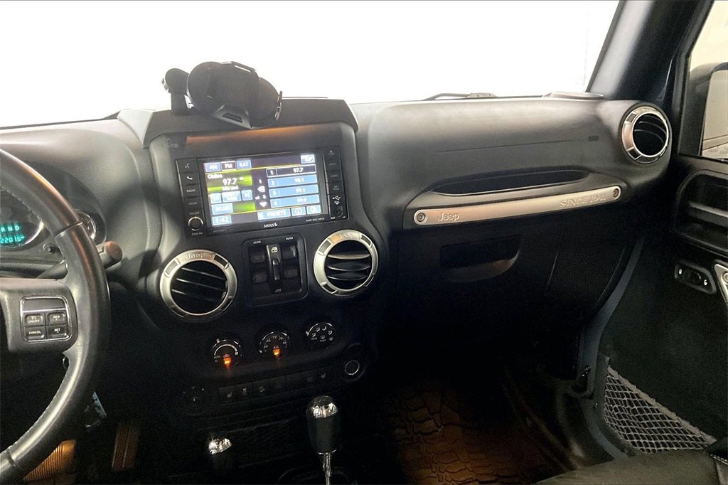 Used 2016 Jeep Wrangler Unlimited Rubicon w/ Dual Top Group image 5