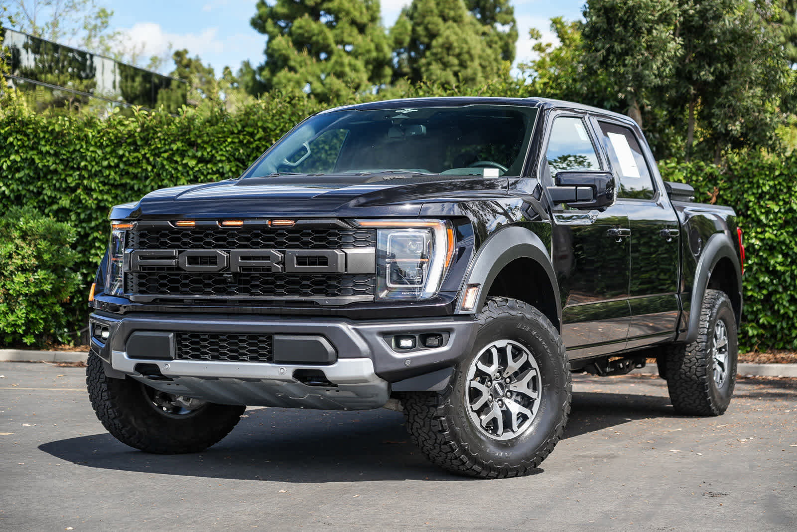 Used 2023 Ford F150 Raptor video 1