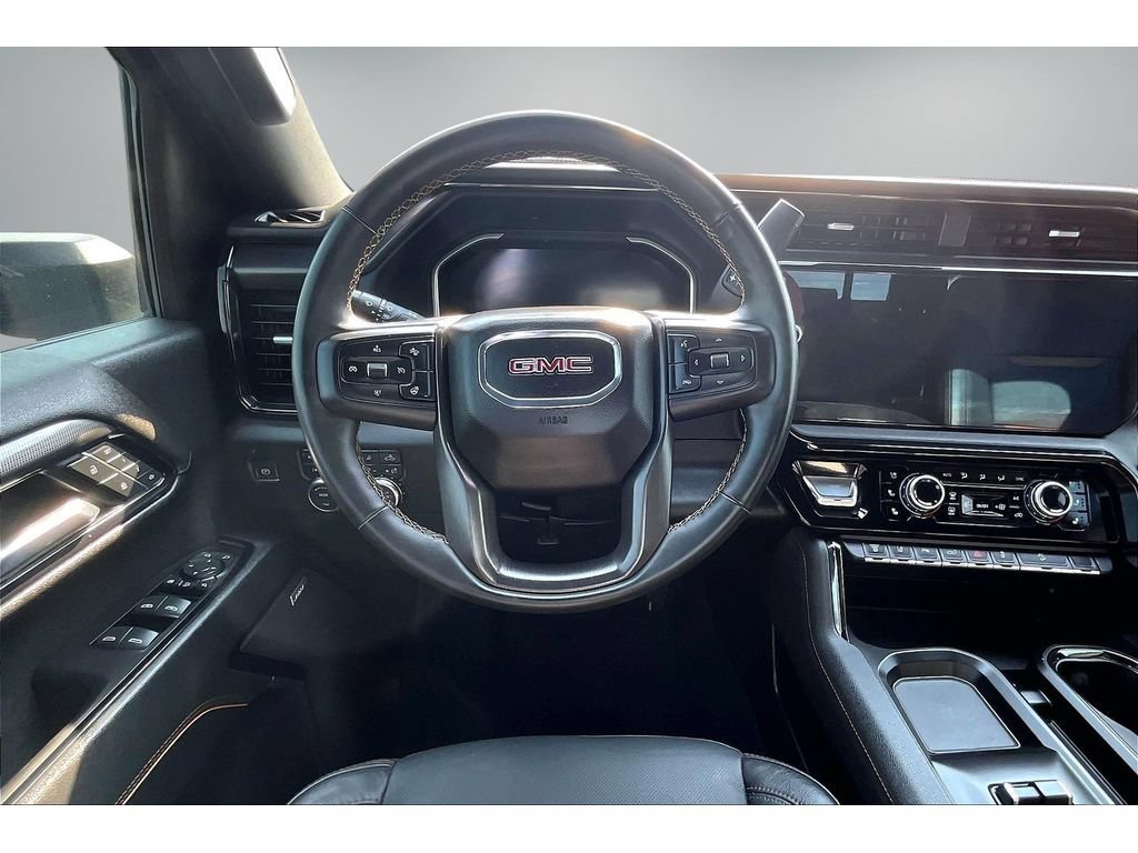 Used 2024 GMC Sierra 3500 AT4 w/ AT4 Premium Plus Package AWD/4WD image 9