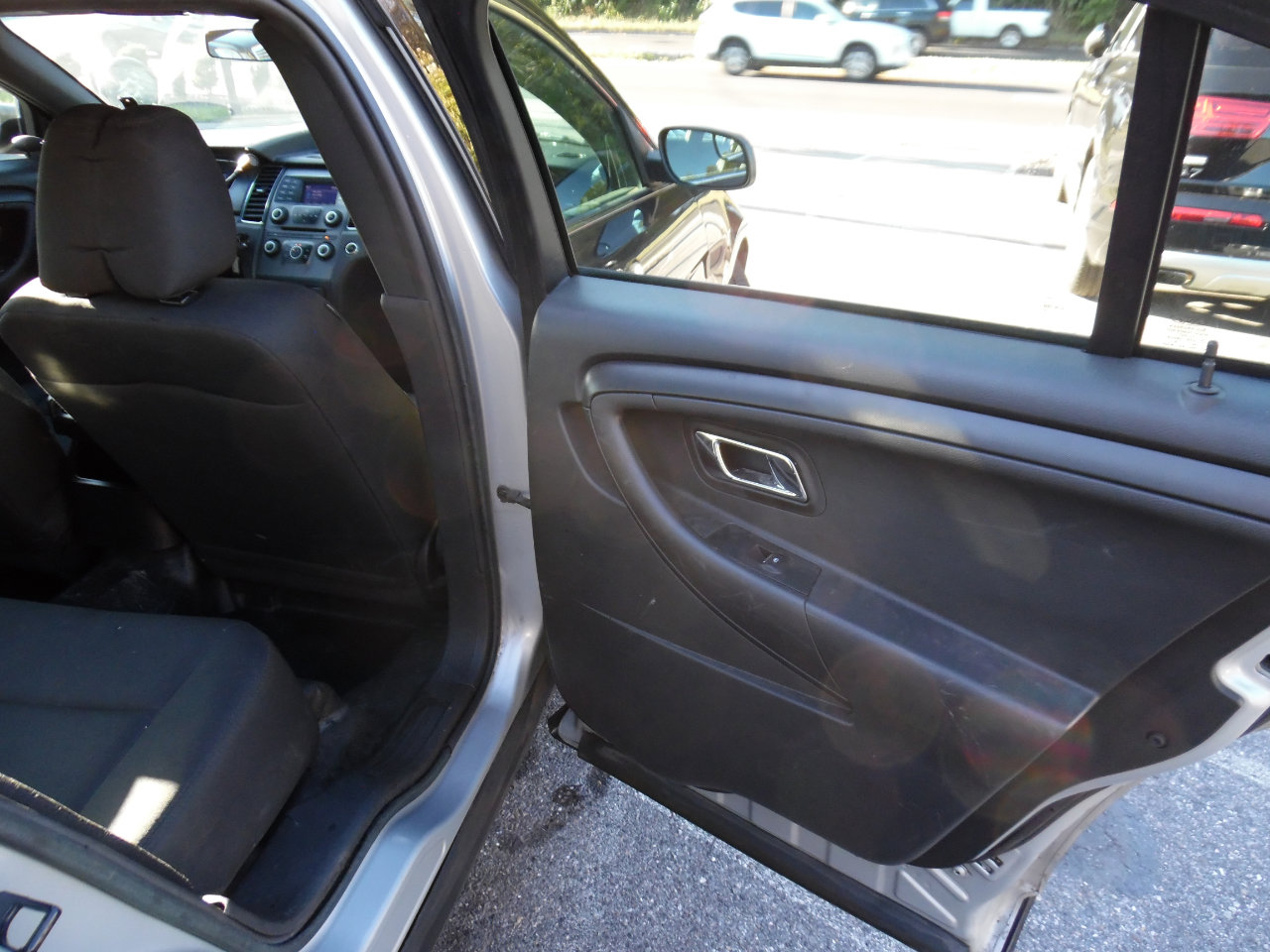 Used 2016 Ford Taurus Police Interceptor AWD image 17