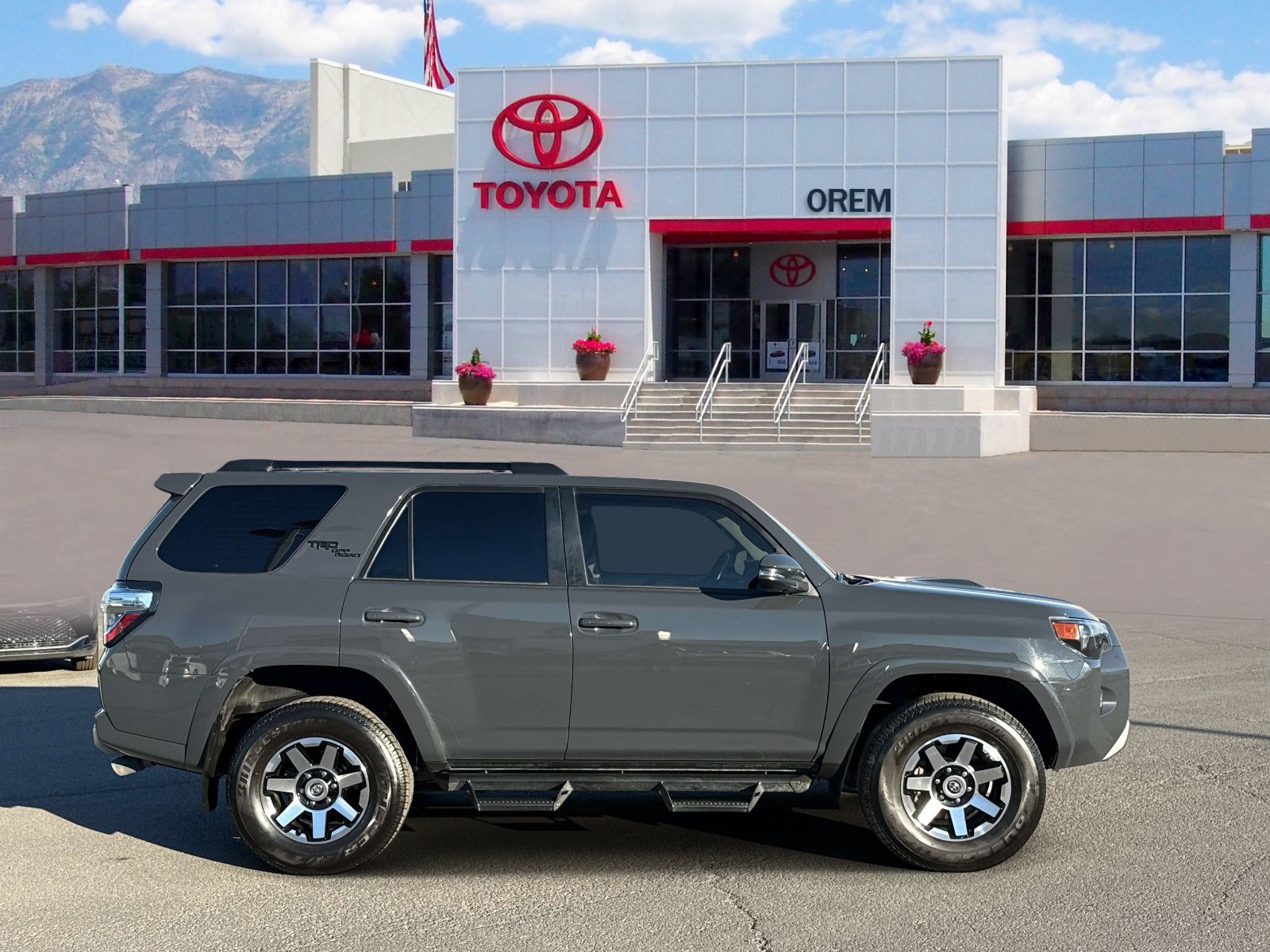Used 2024 Toyota 4Runner TRD Off-Road Premium w/ Moonroof Package AWD/4WD image 3