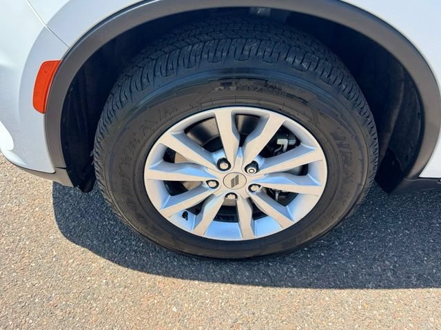 Certified 2024 Dodge Durango SXT w/ 3rd Row Seating Group AWD/4WD image 8