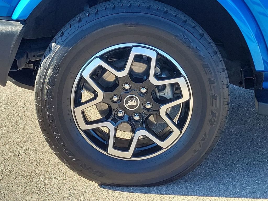 Used 2024 Ford Bronco Outer Banks image 11