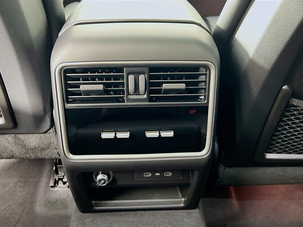 New 2026 Porsche Cayenne image 27