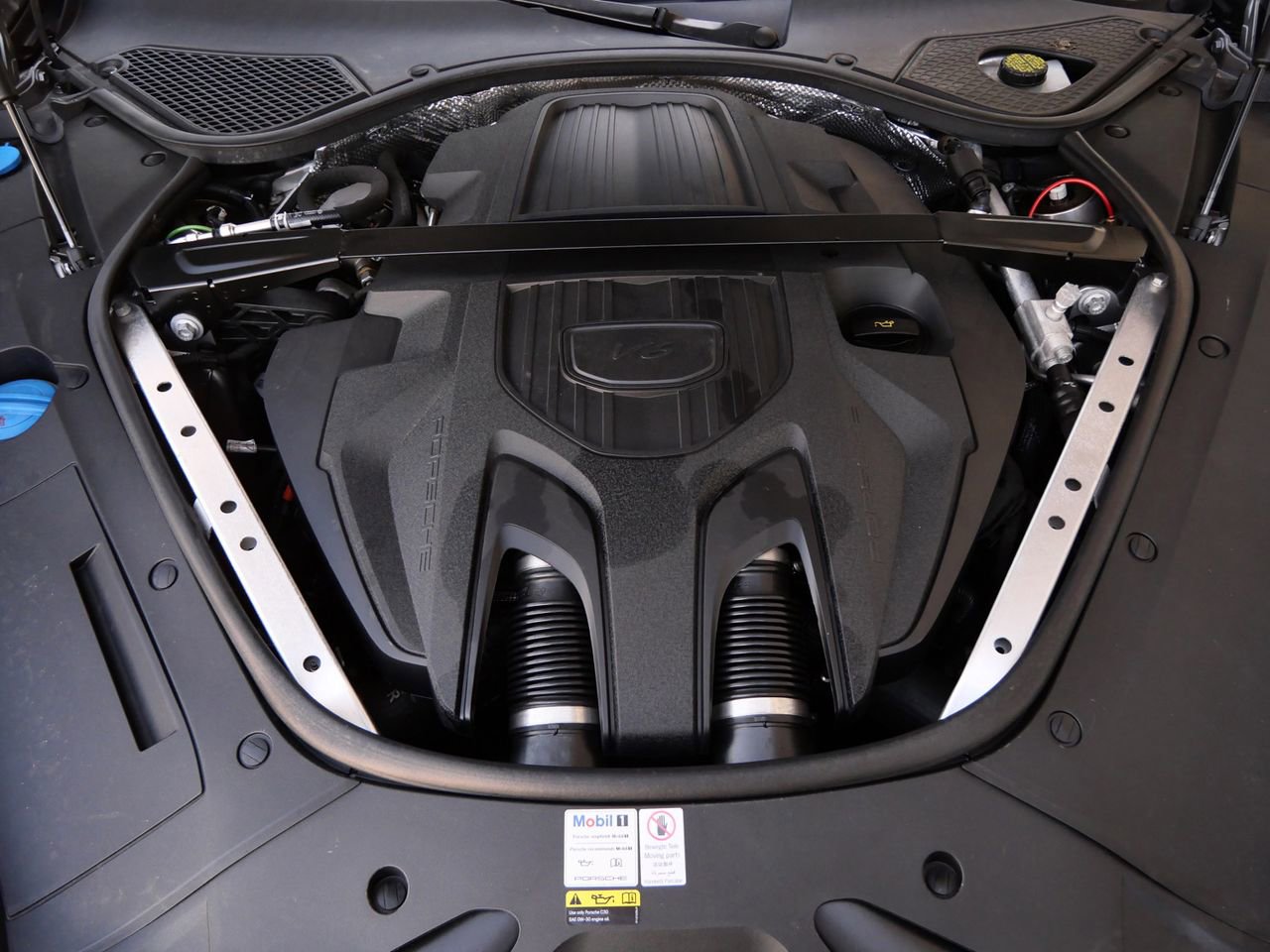 Used 2022 Porsche Panamera 4 Executive w/ Sport Chrono Package image 29