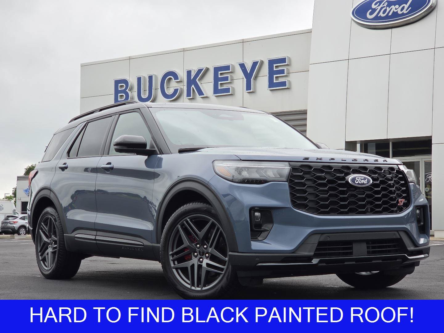 Used 2025 Ford Explorer ST w/ Sun And Sound Package AWD/4WD image 2