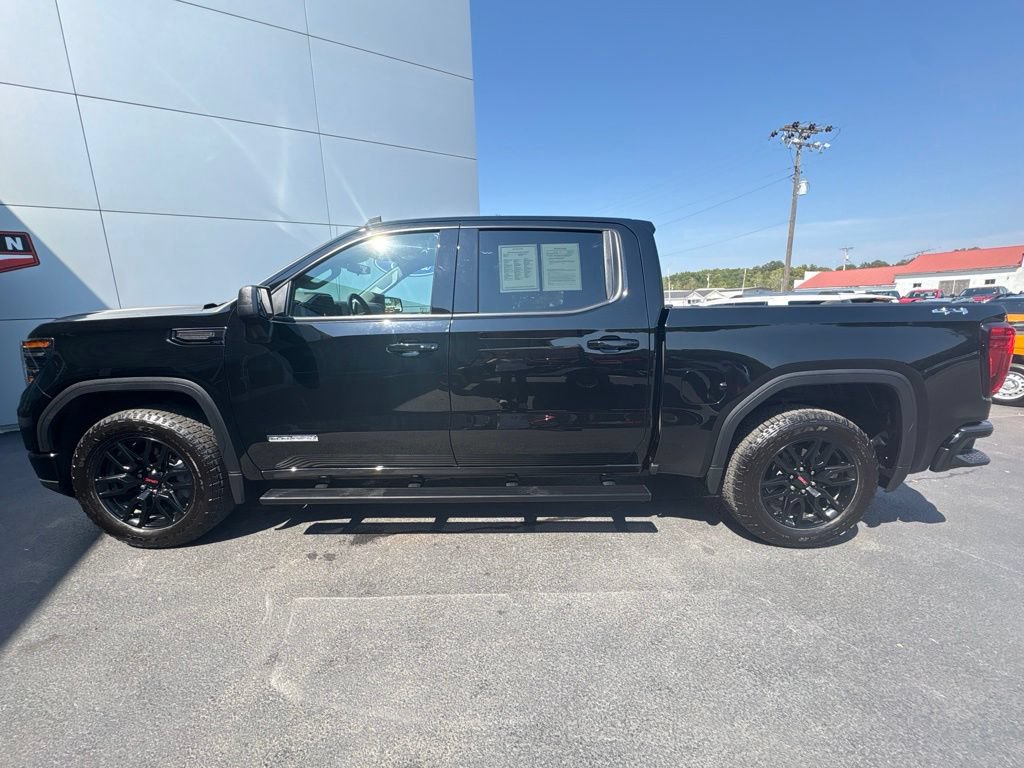Used 2024 GMC Sierra 1500 Elevation AWD/4WD image 3