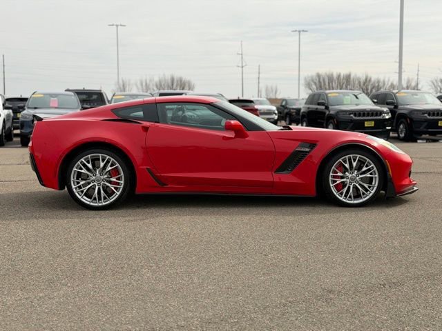 Used 2015 Chevrolet Corvette Z06 w/ 3LZ Preferred Equipment Group image 6