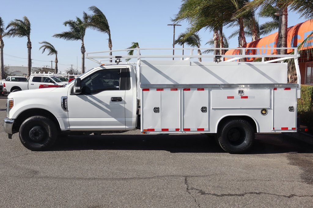 Used 2018 Ford F350 XL w/ Power Equipment Group image 5