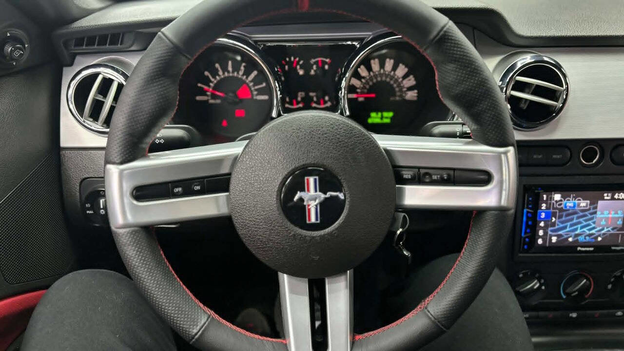 Used 2007 Ford Mustang GT Premium image 17