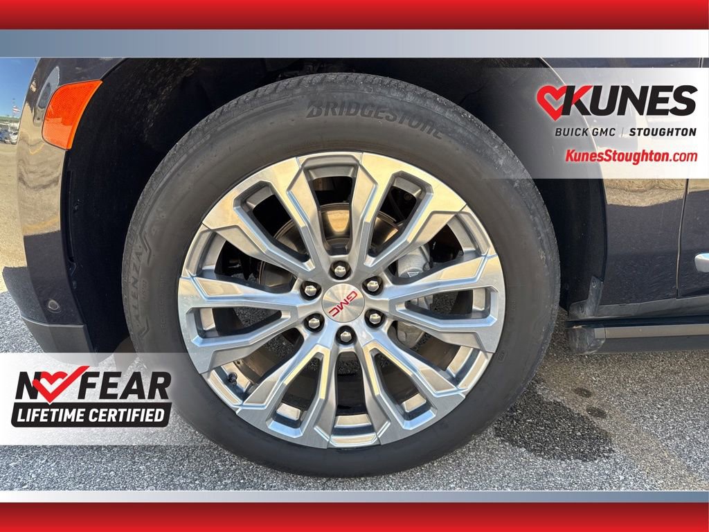 Used 2024 GMC Yukon Denali w/ Denali Reserve Package image 16