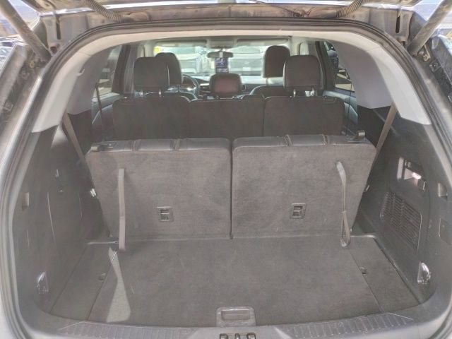 Used 2023 Ford Explorer XLT w/ Equipment Group 202A image 10