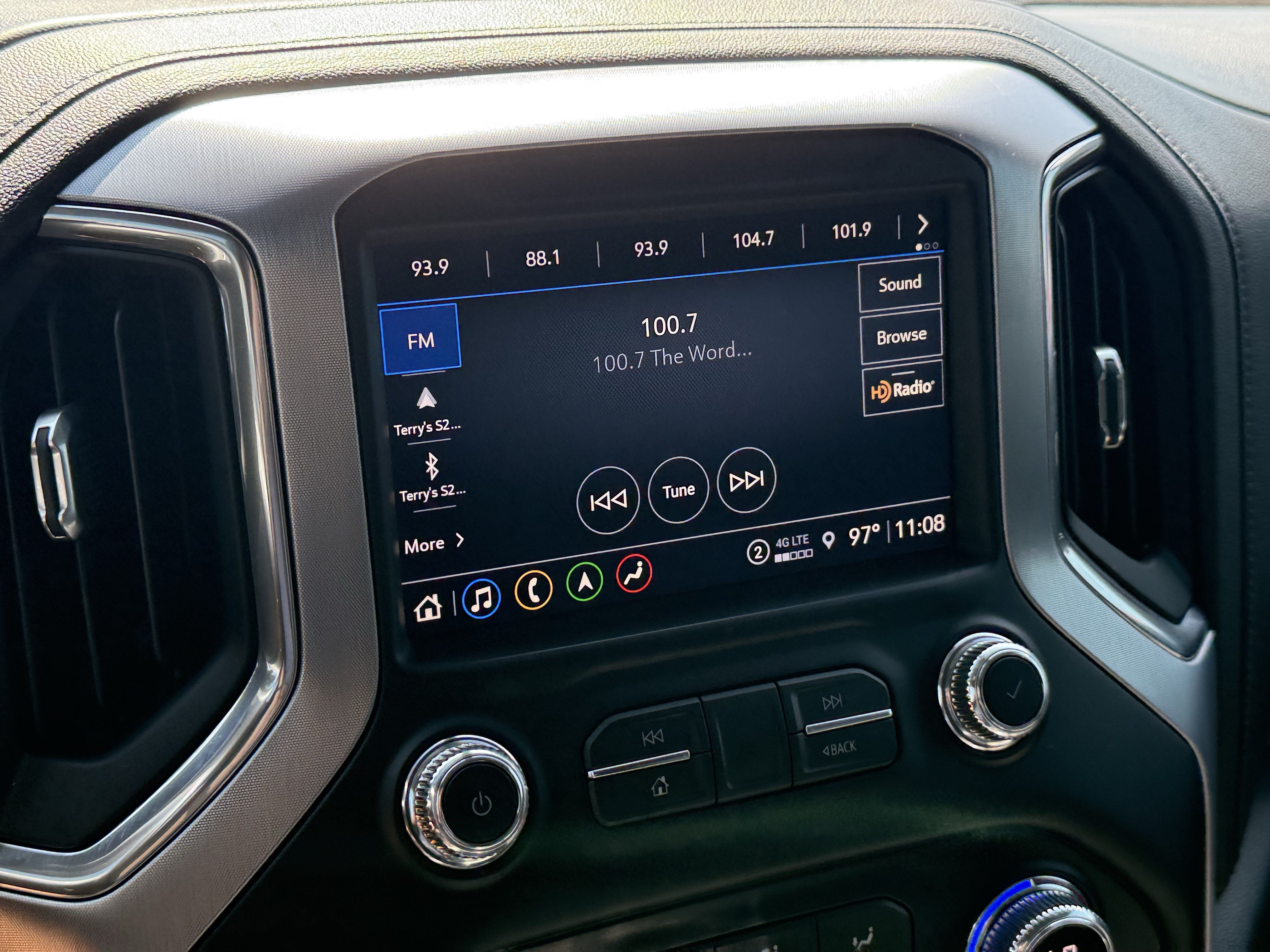Used 2021 GMC Sierra 1500 SLT RWD image 18
