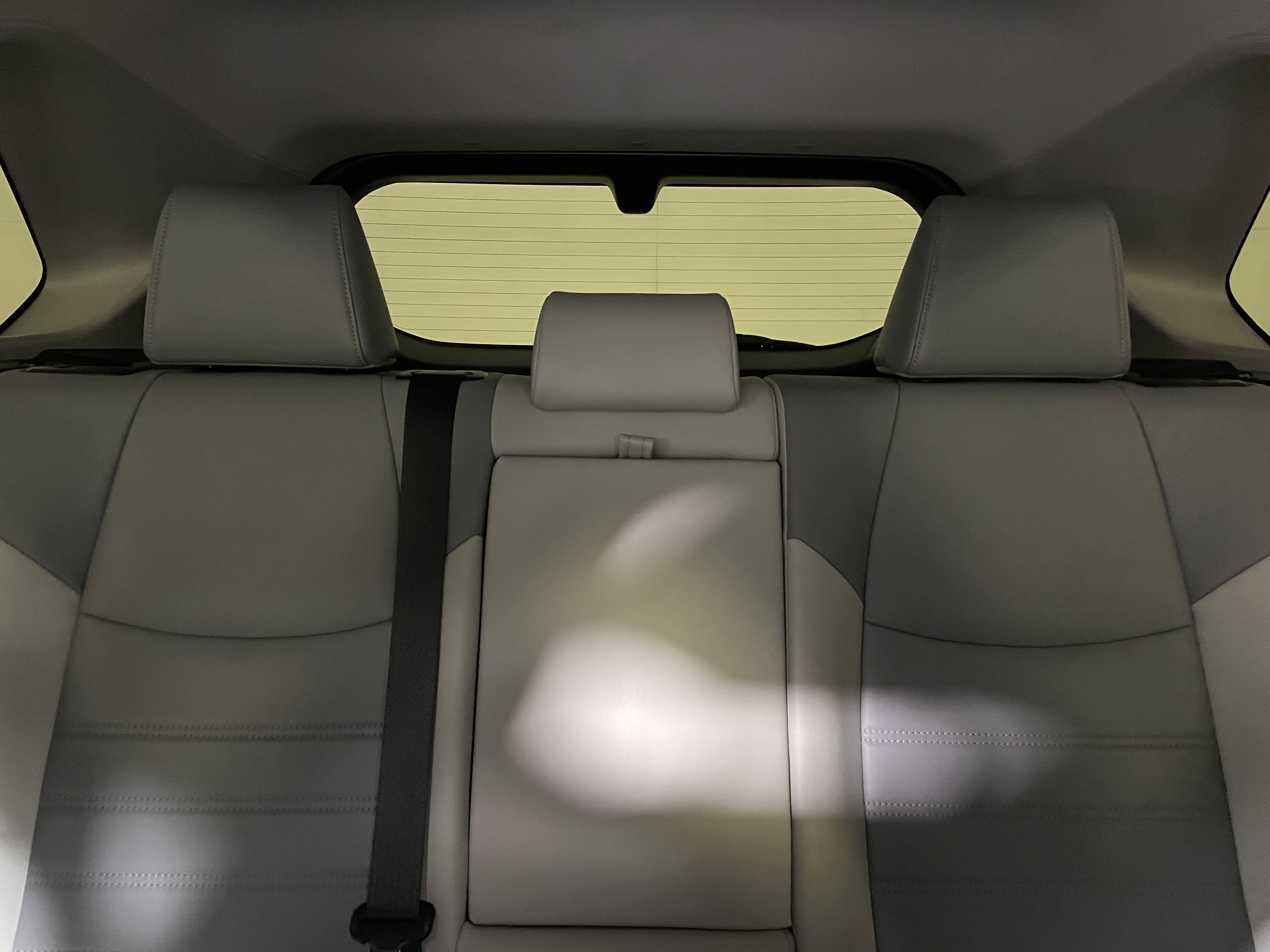 Used 2019 Toyota RAV4 XLE Premium image 14