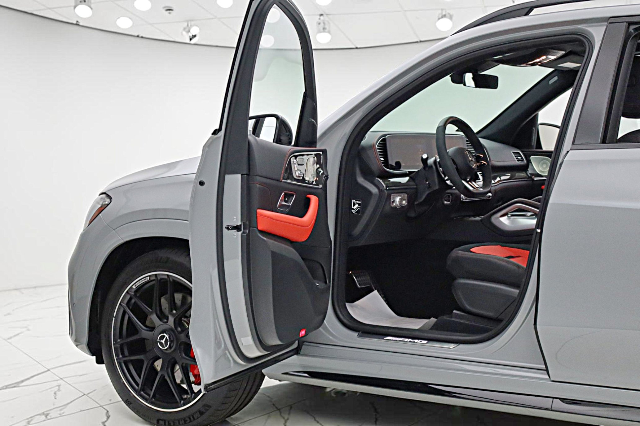 Used 2025 Mercedes-Benz GLE 63 AMG S image 7