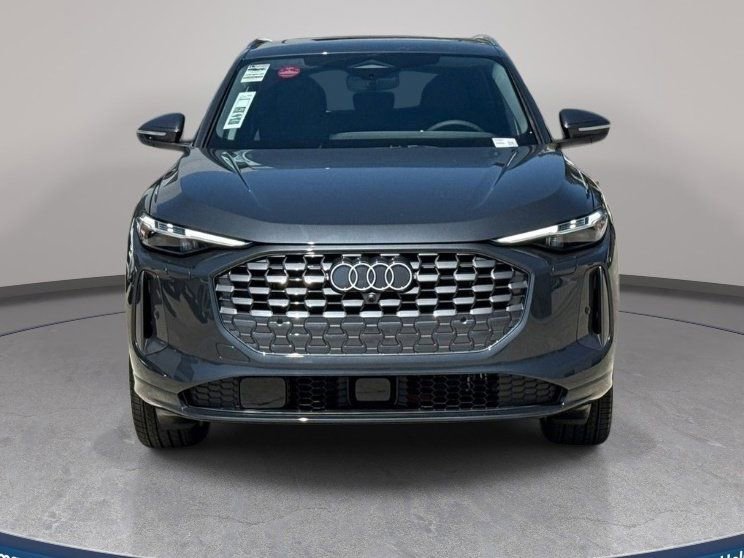 Certified 2025 Audi Q5 Premium w/ Premium Plus AWD/4WD image 3