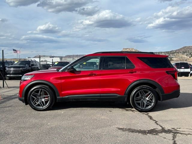 Certified 2025 Ford Explorer ST image 2