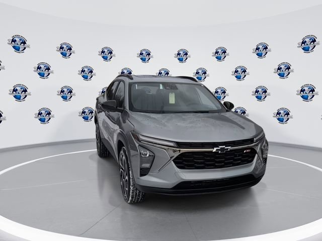 New 2026 Chevrolet Trax RS w/ Sunroof Package image 2